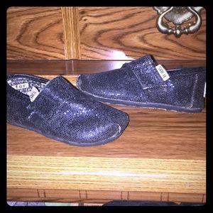Toddler girls toms💜 SIZE 4